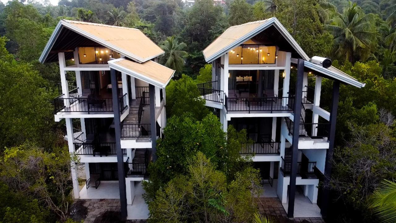 Karawwa Luxury Villas Hikkaduwa Exterior photo
